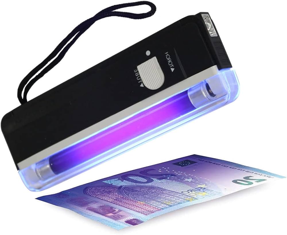Eagle Ultra Portable UV Bank Note Checker (L112F)