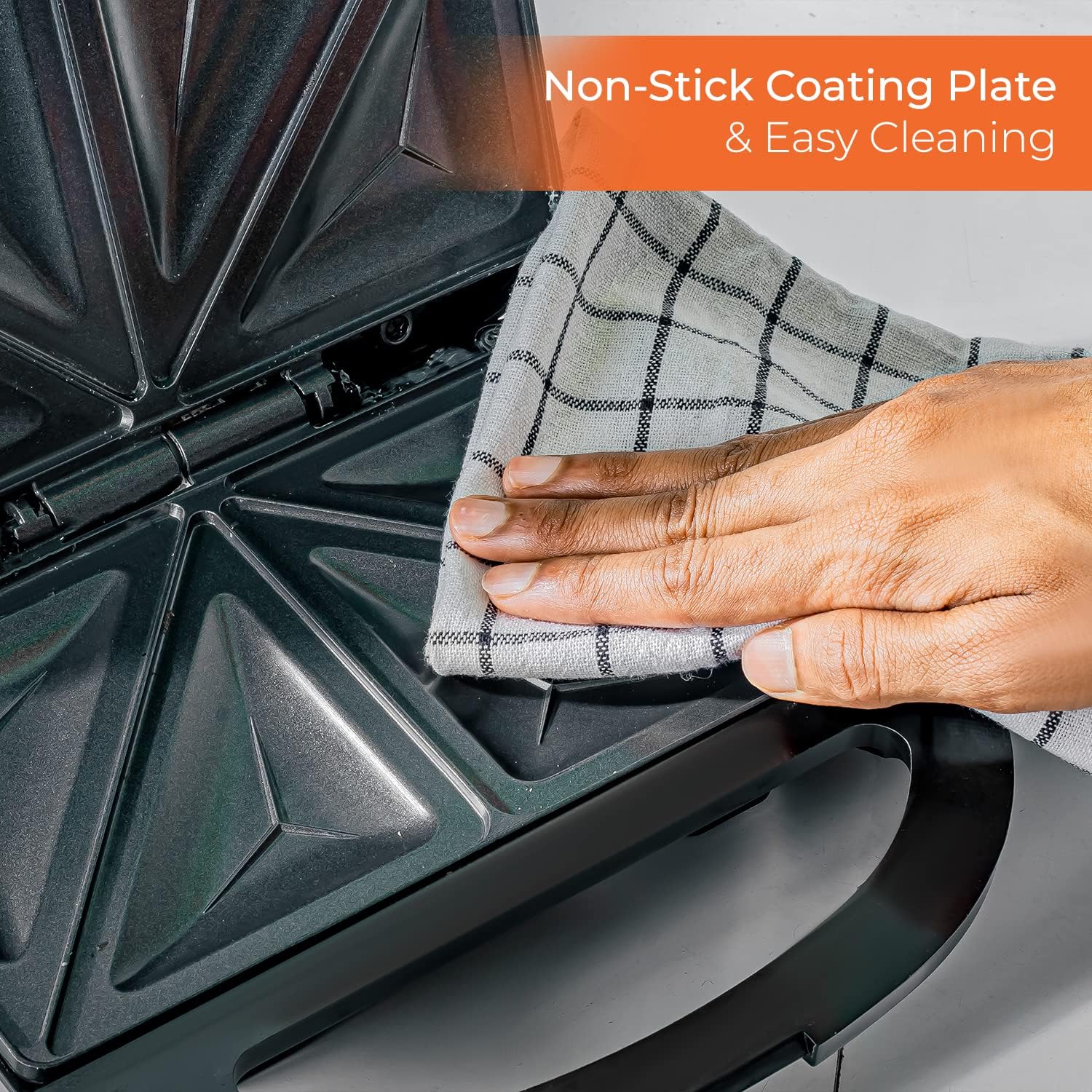 Geepas Two Slice Sandwich Maker 750W (GSM36533UK)