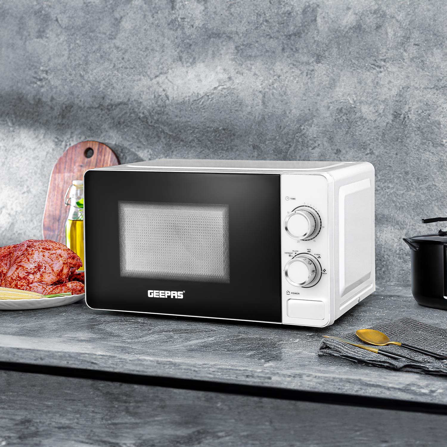Geepas 20L Manual Microwave 700W White (GMO1899-WT)
