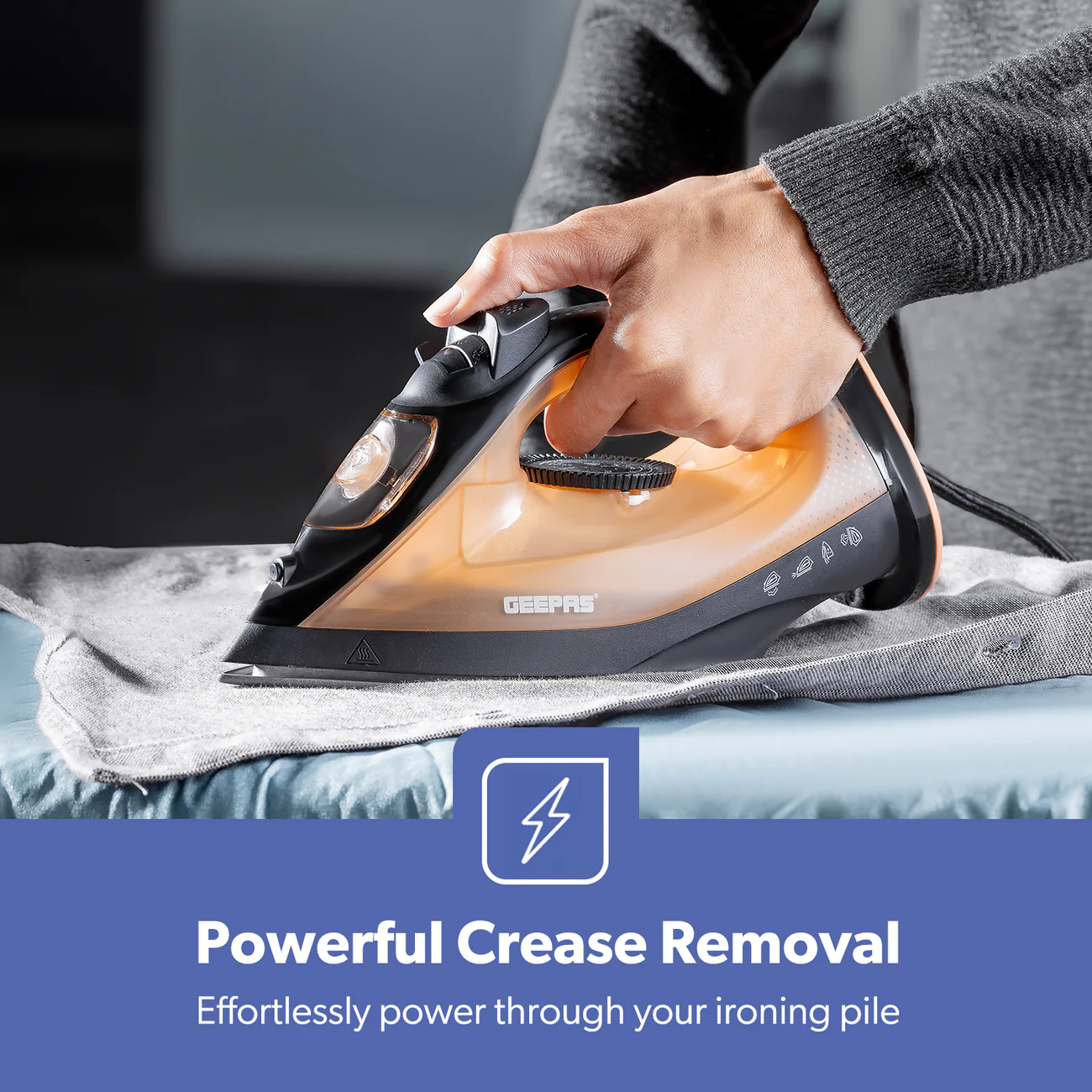 Geepas 1800W Steam Iron (GSI7783UK) - Black & Gold