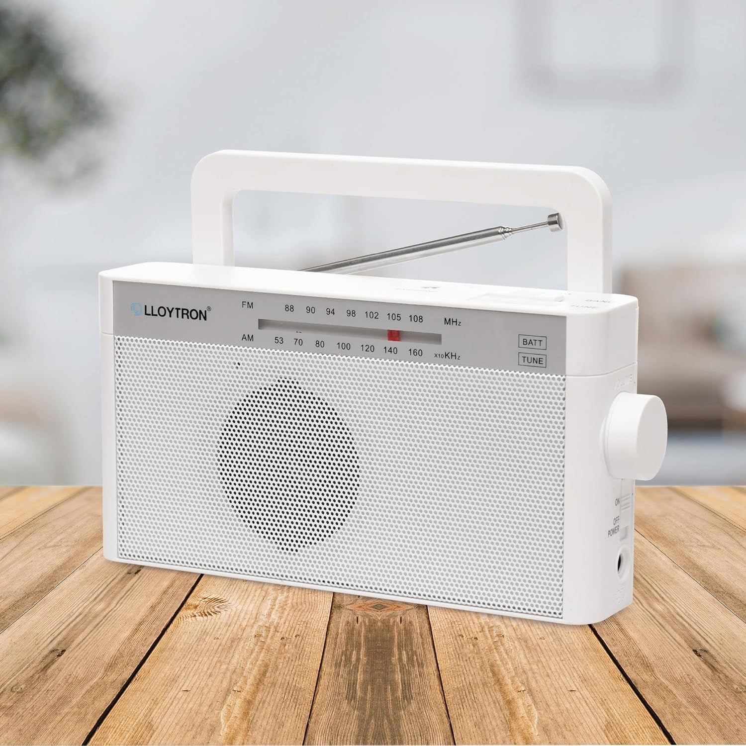 Lloytron Rhythm Rechargeable AM/FM Portable Radio (N2408WH) - White